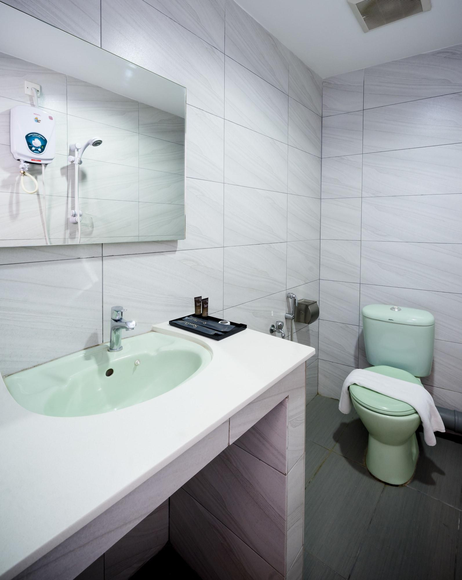 H Boutique Hotel Xplorer Cheras Куала-Лумпур Экстерьер фото